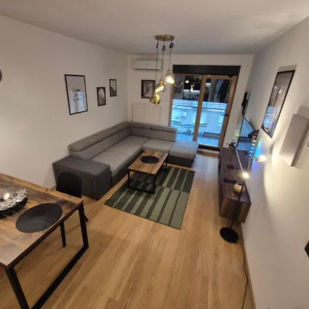 New Modern Lux With Free Garage